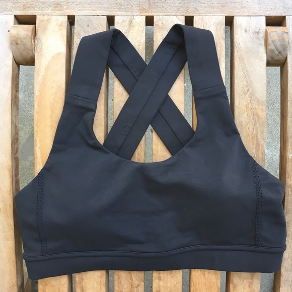 lululemon athletica Other - LULULEMON Sports Bra - Size 6 - Black